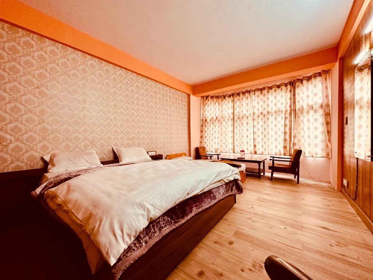 Hotel D Kanchan Manali Esterno foto