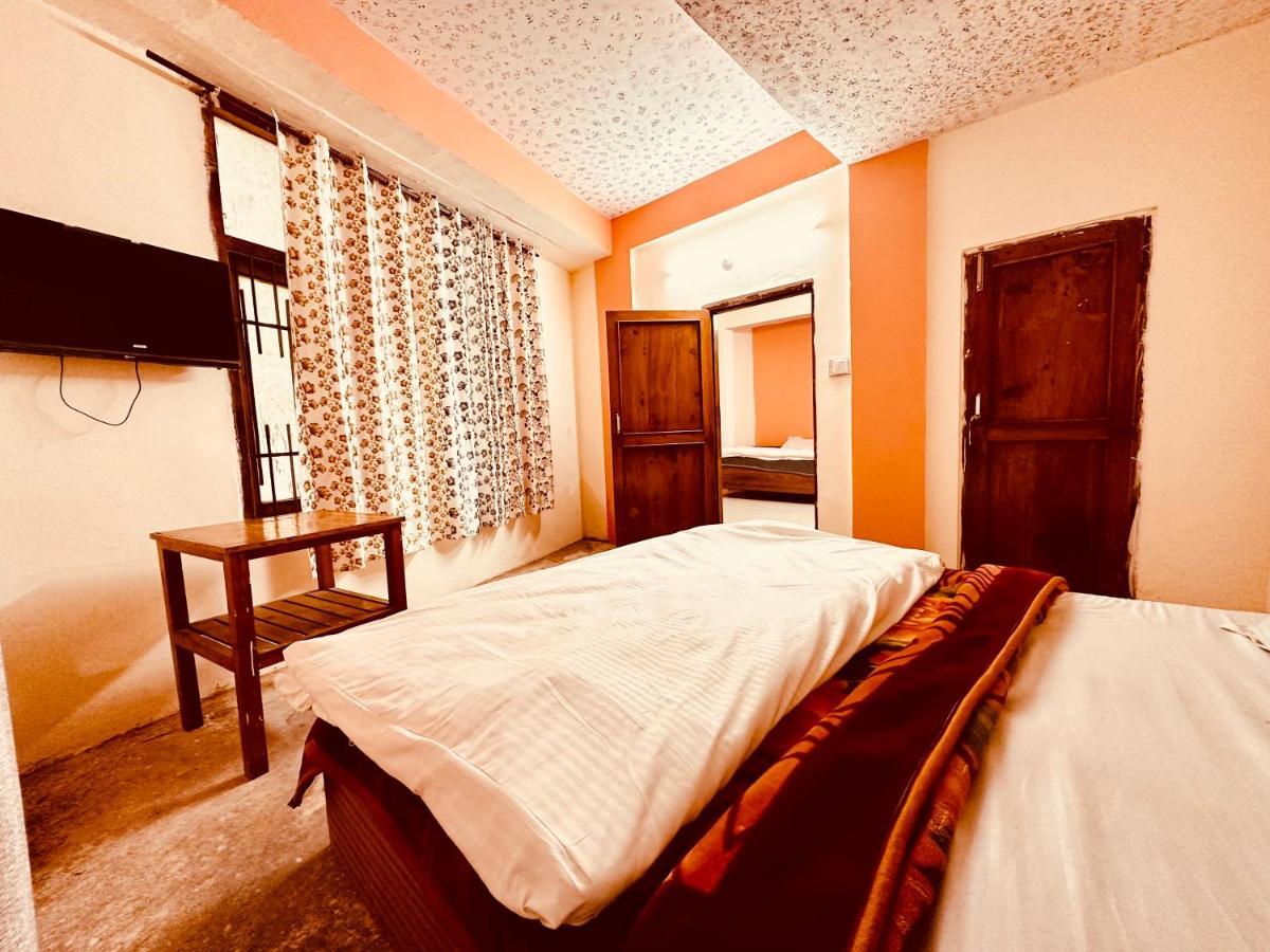 Hotel D Kanchan Manali Esterno foto